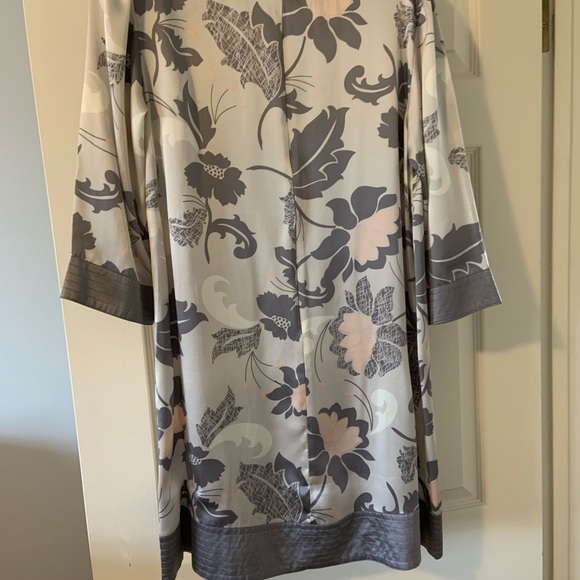 Beautiful floral 100% silk dress/ tunic - Picture 2 of 5